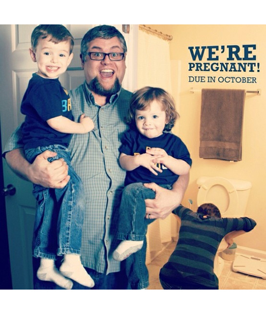 82602-creative-pregnancy-announcement-39.jpg