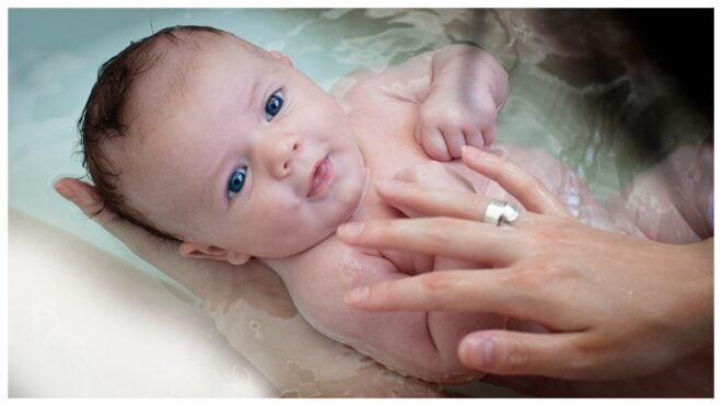 baby-bath-time