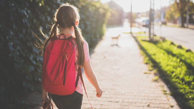 child-walk-to-school-alone-featured