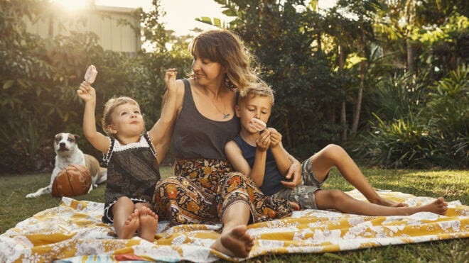 mom two kids